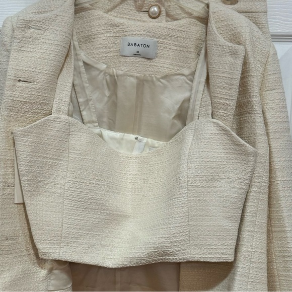 Aritzia Babaton FULL SET Size 10
Little Tweed Jacket, Top and Skirt Size 10 - Picture 7 of 8